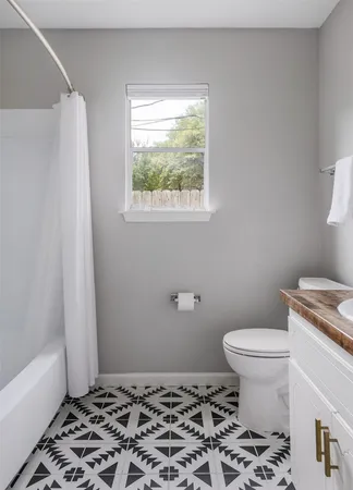 $1,950 | 11118 Wandering Way, Unit A, Austin, TX 78754