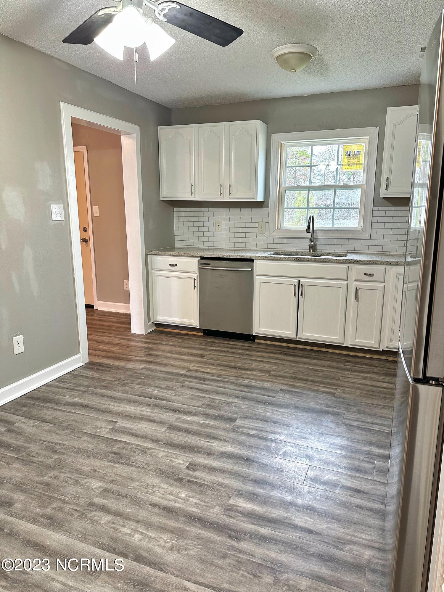 101 Shipman Road Havelock, NC 28532 - Photo 20 of 31 Kitchen (1)