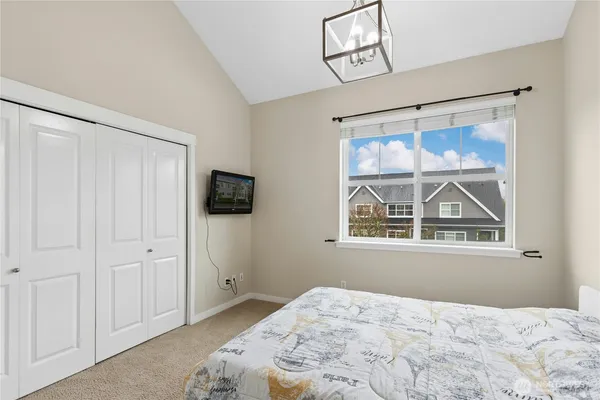 $3,400 | 2343 Northeast Park Drive, Issaquah, WA 98029