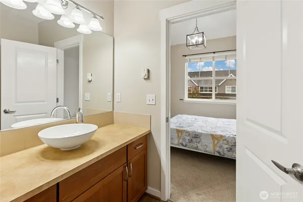 $3,400 | 2343 Northeast Park Drive, Issaquah, WA 98029