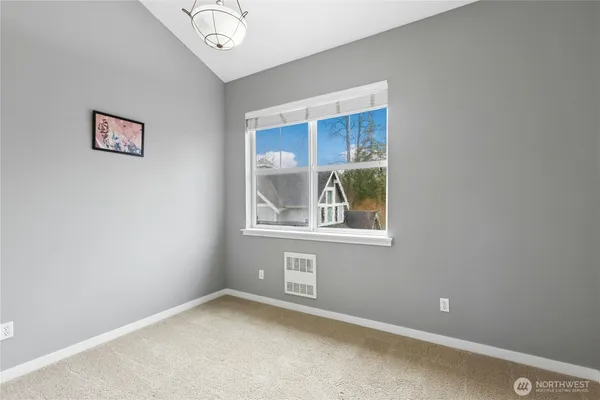 $3,400 | 2343 Northeast Park Drive, Issaquah, WA 98029