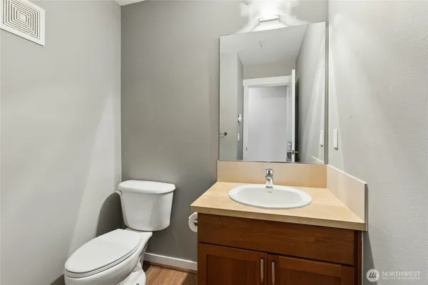 $3,400 | 2343 Northeast Park Drive, Issaquah, WA 98029