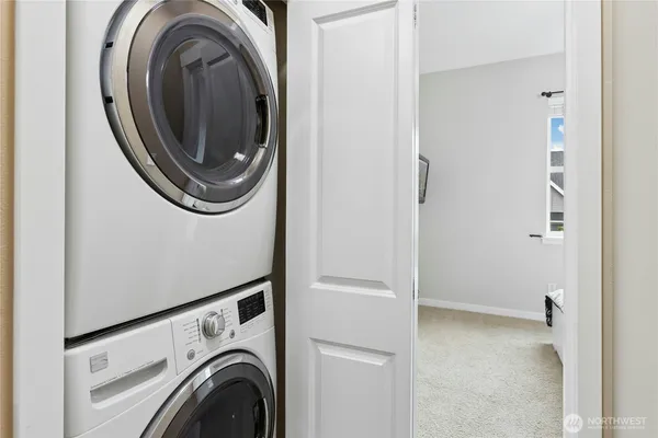 $3,400 | 2343 Northeast Park Drive, Issaquah, WA 98029