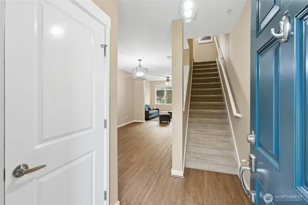 $3,400 | 2343 Northeast Park Drive, Issaquah, WA 98029