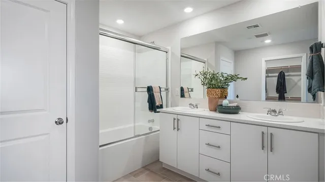 $648,071 | 14124 Serene Skies Court, Jurupa Valley, CA 92509