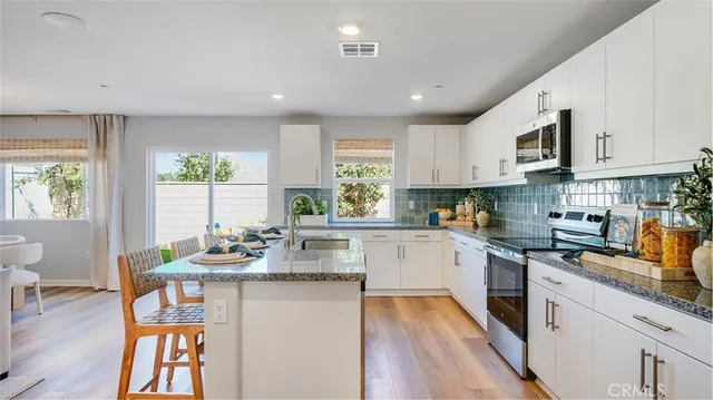 $648,071 | 14124 Serene Skies Court, Jurupa Valley, CA 92509