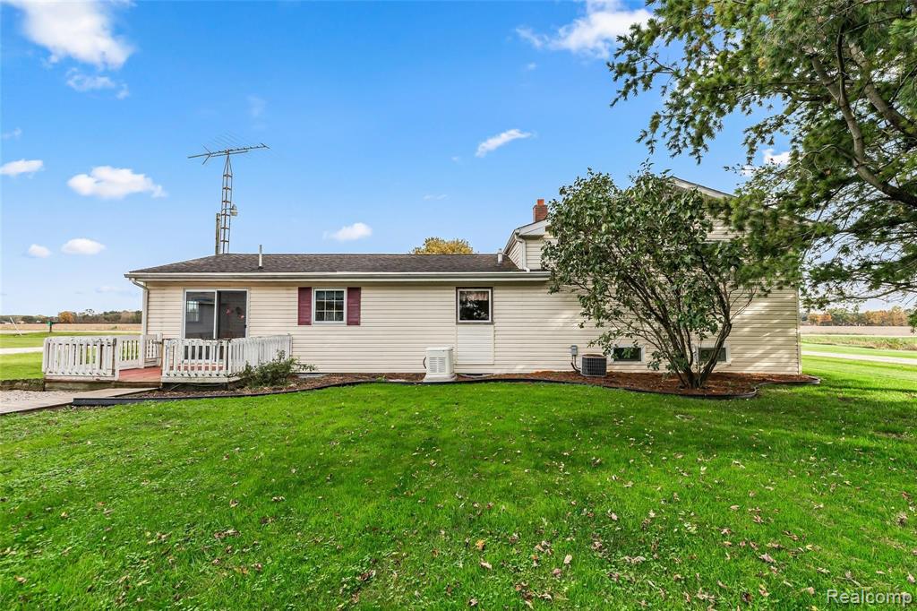 1951 Ida Maybee Road Monroe, MI 48162 - Photo 8 of 40