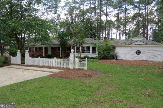 62 Ranier Street Baxley, GA 31513 - Photo 1 of 1 Main View
