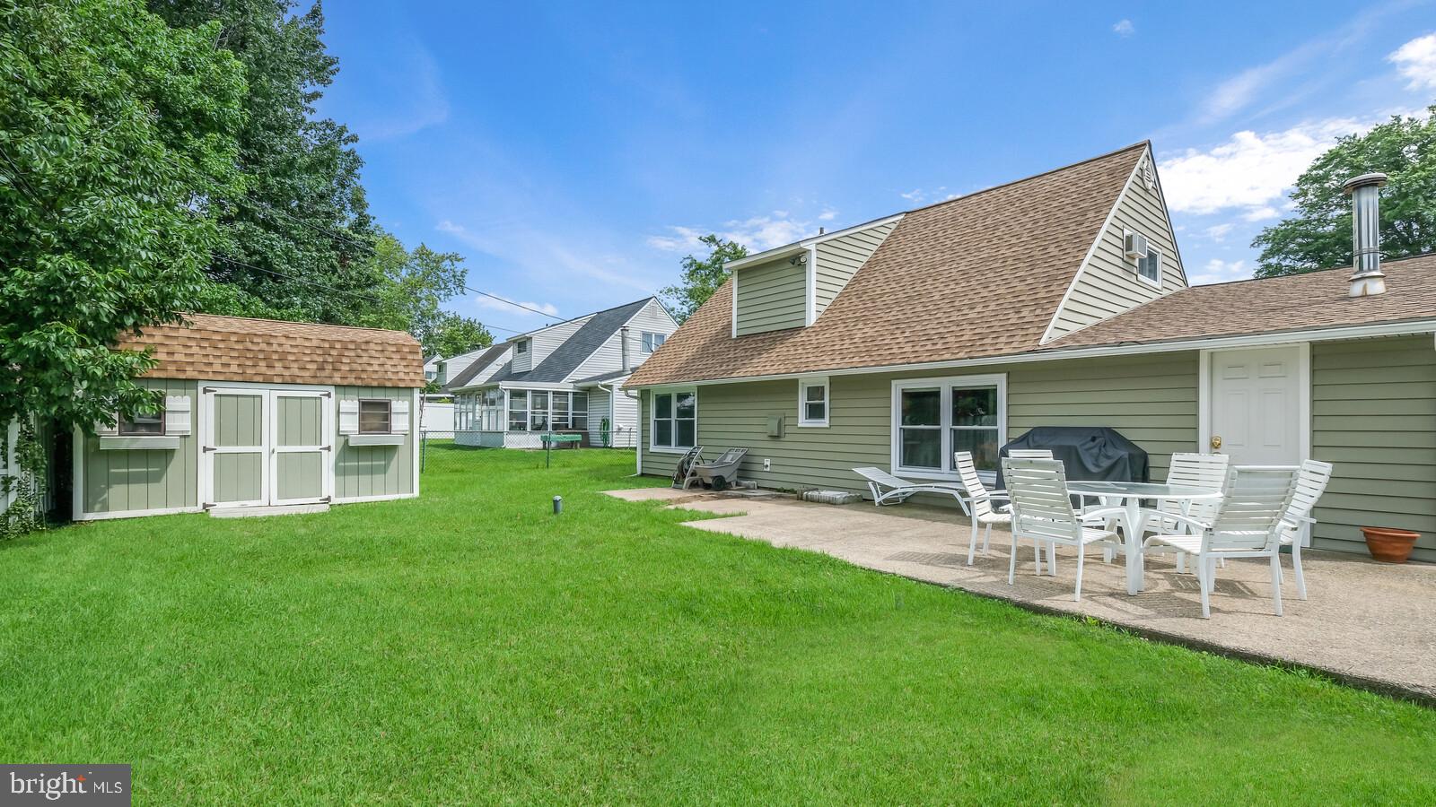 46 Middle Road Levittown, PA 19056 - Photo 21 of 24 Backyard with Shed