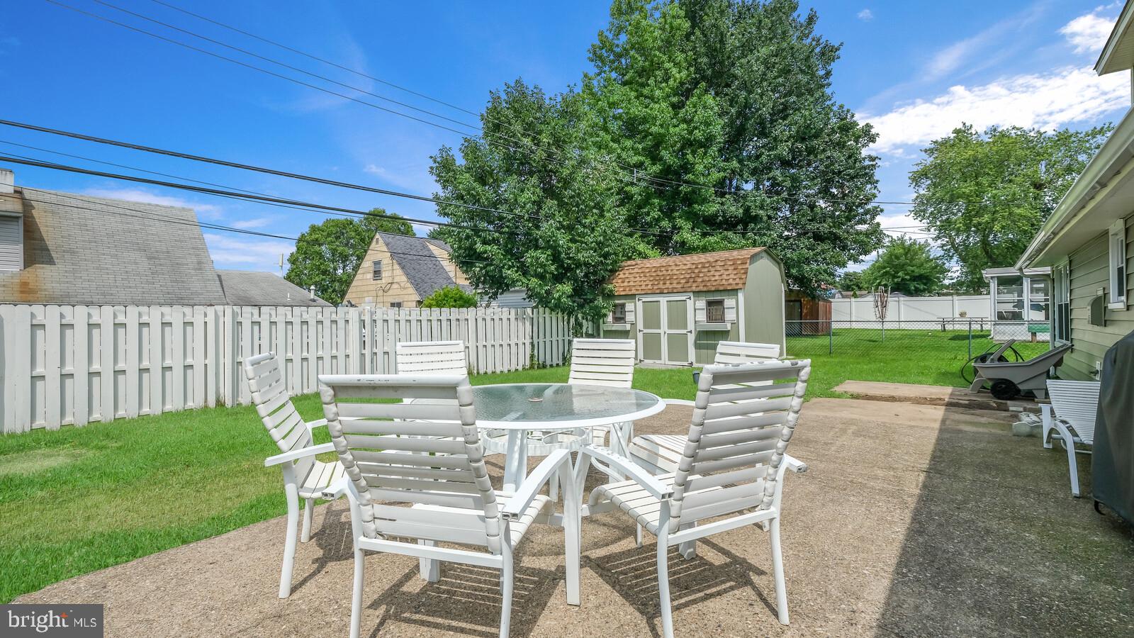 46 Middle Road Levittown, PA 19056 - Photo 22 of 24 Patio