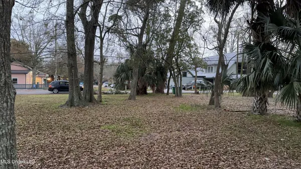 $345,000 | 1115 Desoto Street, Ocean Springs, MS 39564