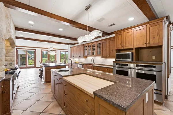 $3,800,000 | 43 Pool Road, Richards, TX 77873