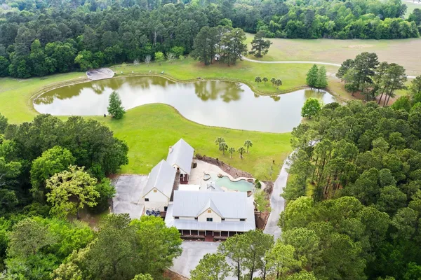 $3,800,000 | 43 Pool Road, Richards, TX 77873