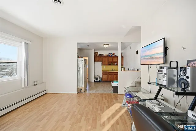 $779,000 | 23 John Street, Emerson, NJ 07630