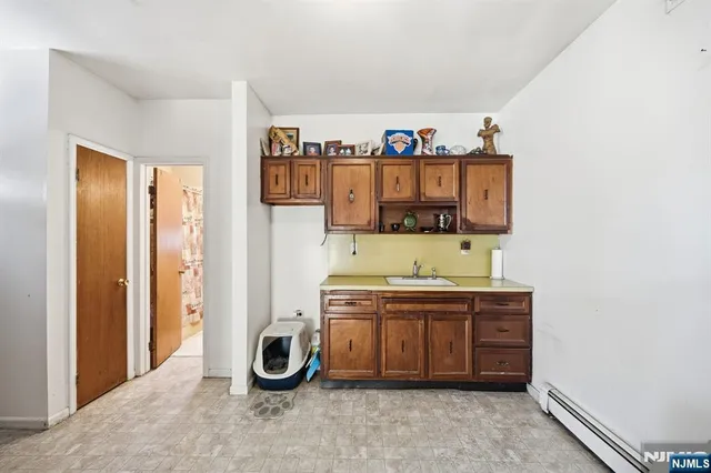 $779,000 | 23 John Street, Emerson, NJ 07630