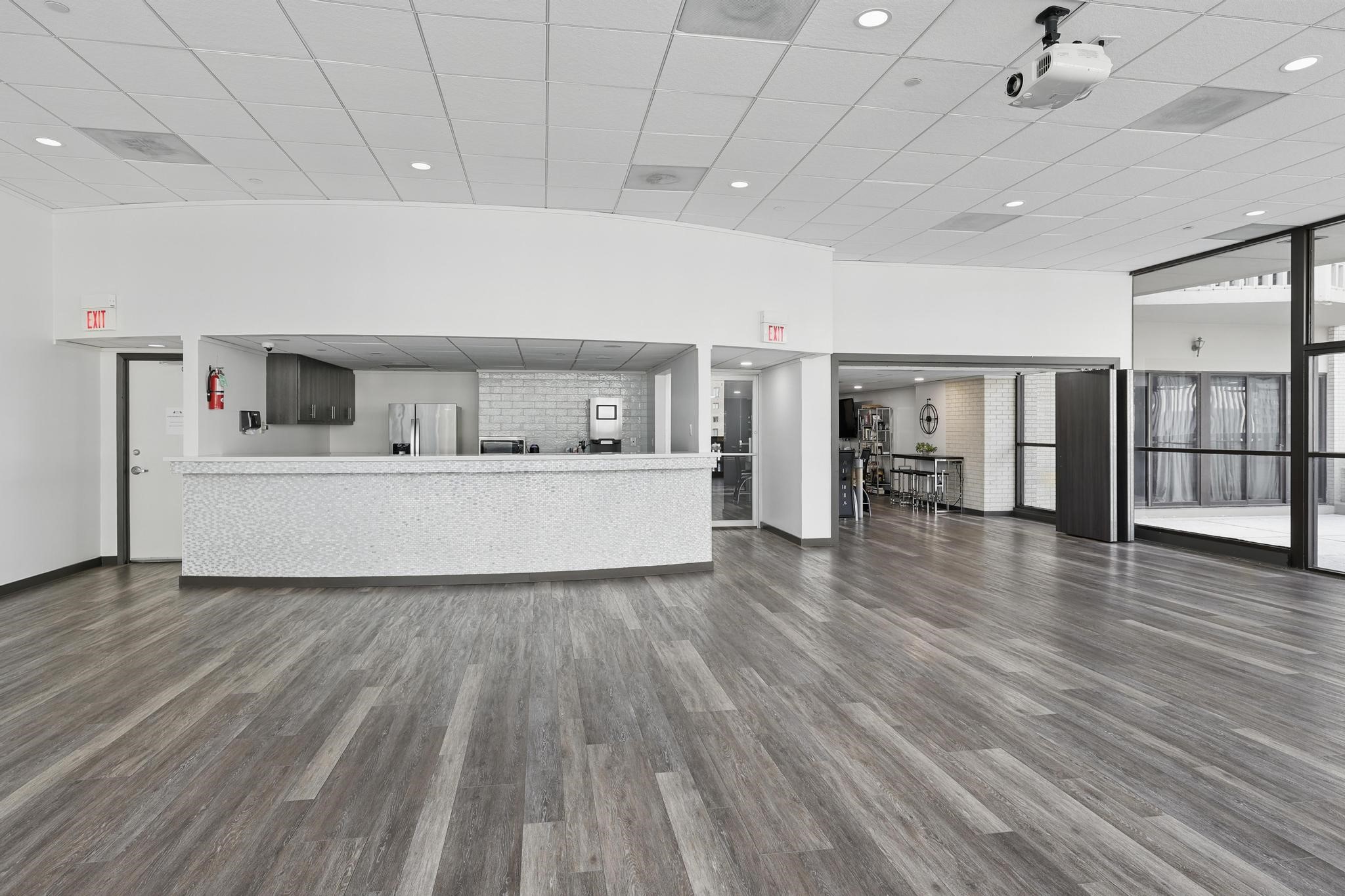 2016 Main Street, Unit 1502 Houston, TX 77002 - Photo 17 of 20 a living room with a hard wood floor