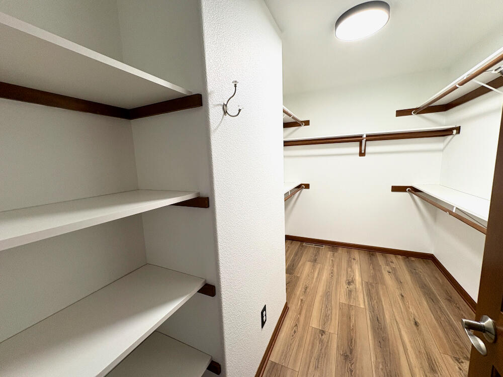 S77W18475 Janesville Road Muskego, WI 53150 - Photo 21 of 44 Muskego 3 BR 3 BATH - 19