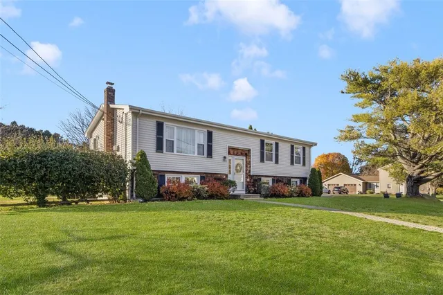 $549,000 | 95 Amy Drive, Cranston, RI 02921