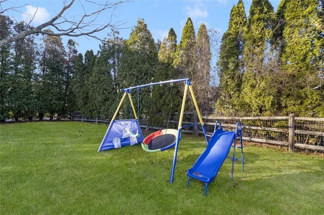 $549,000 | 95 Amy Drive, Cranston, RI 02921