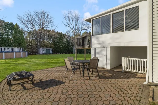 $549,000 | 95 Amy Drive, Cranston, RI 02921