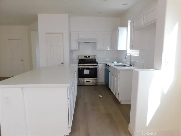 $2,150 | 11765 Winewood Street, Victorville, CA 92392
