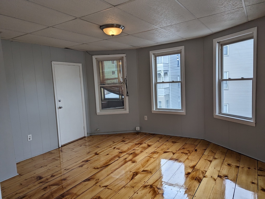 5 Plum Street, Unit 2 Worcester, MA 01604 - Photo 2 of 20