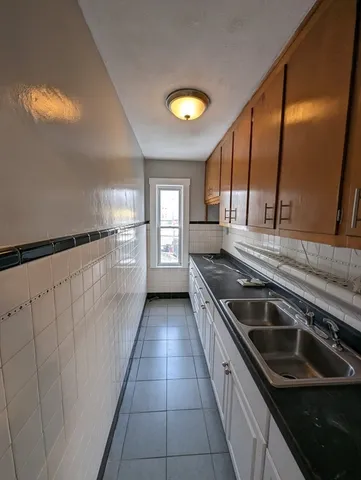 $1,750 | 5 Plum Street, Unit 2, Worcester, MA 01604