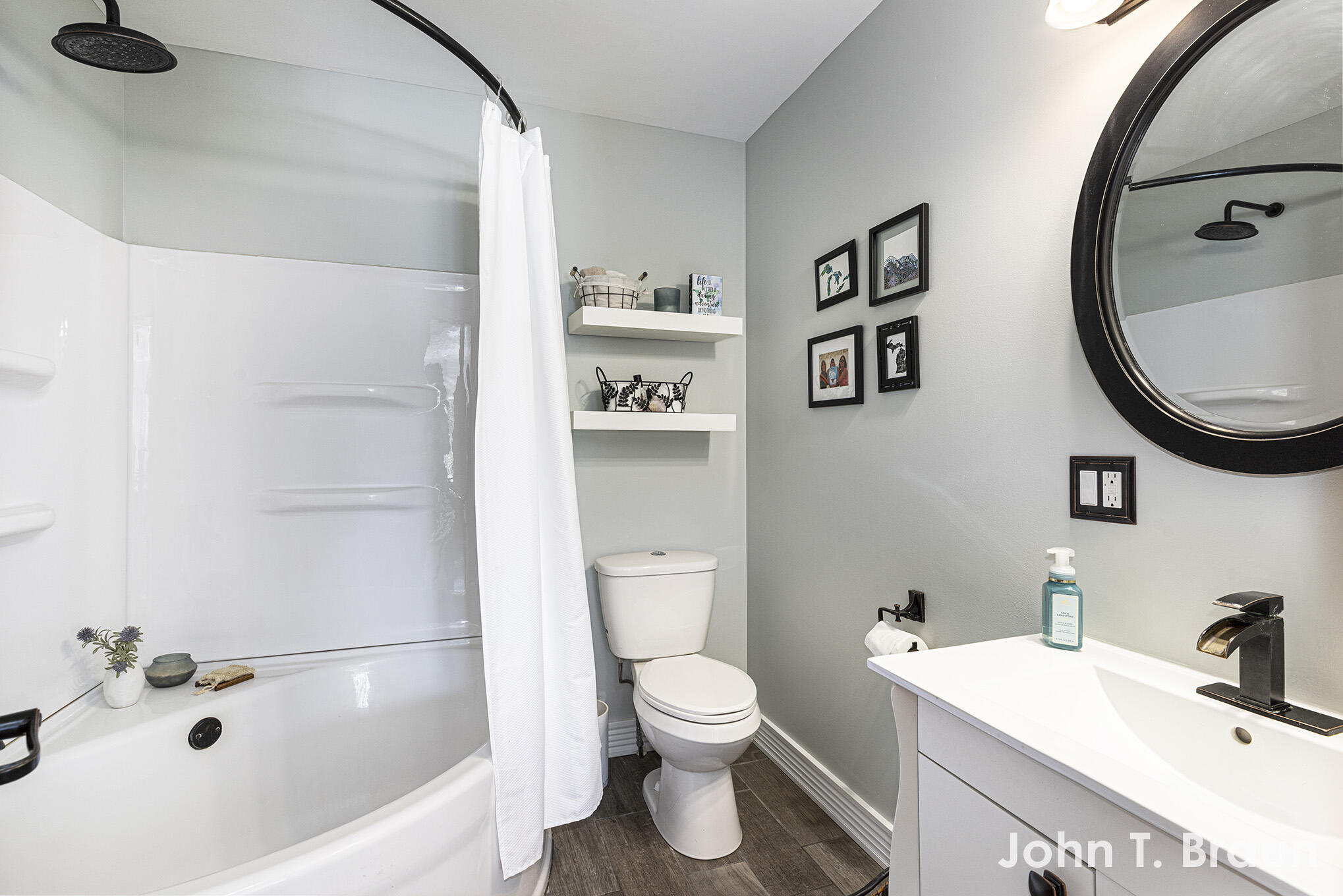 2050 West County Line Road Sand Lake, MI 49343 - Photo 18 of 38 main full bath