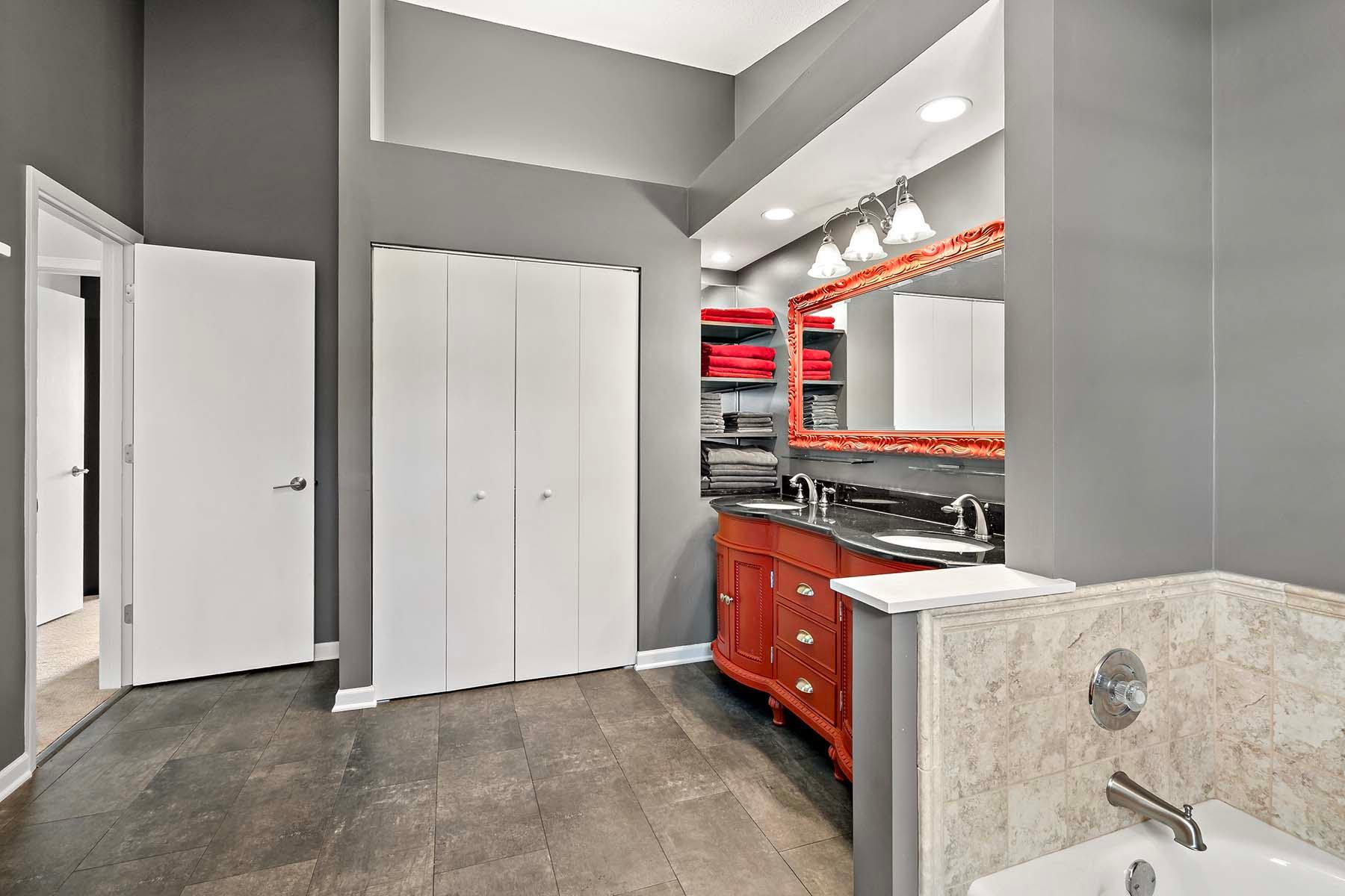 5228 Silver Maple Circle Hopkins, MN 55343 - Photo 31 of 38