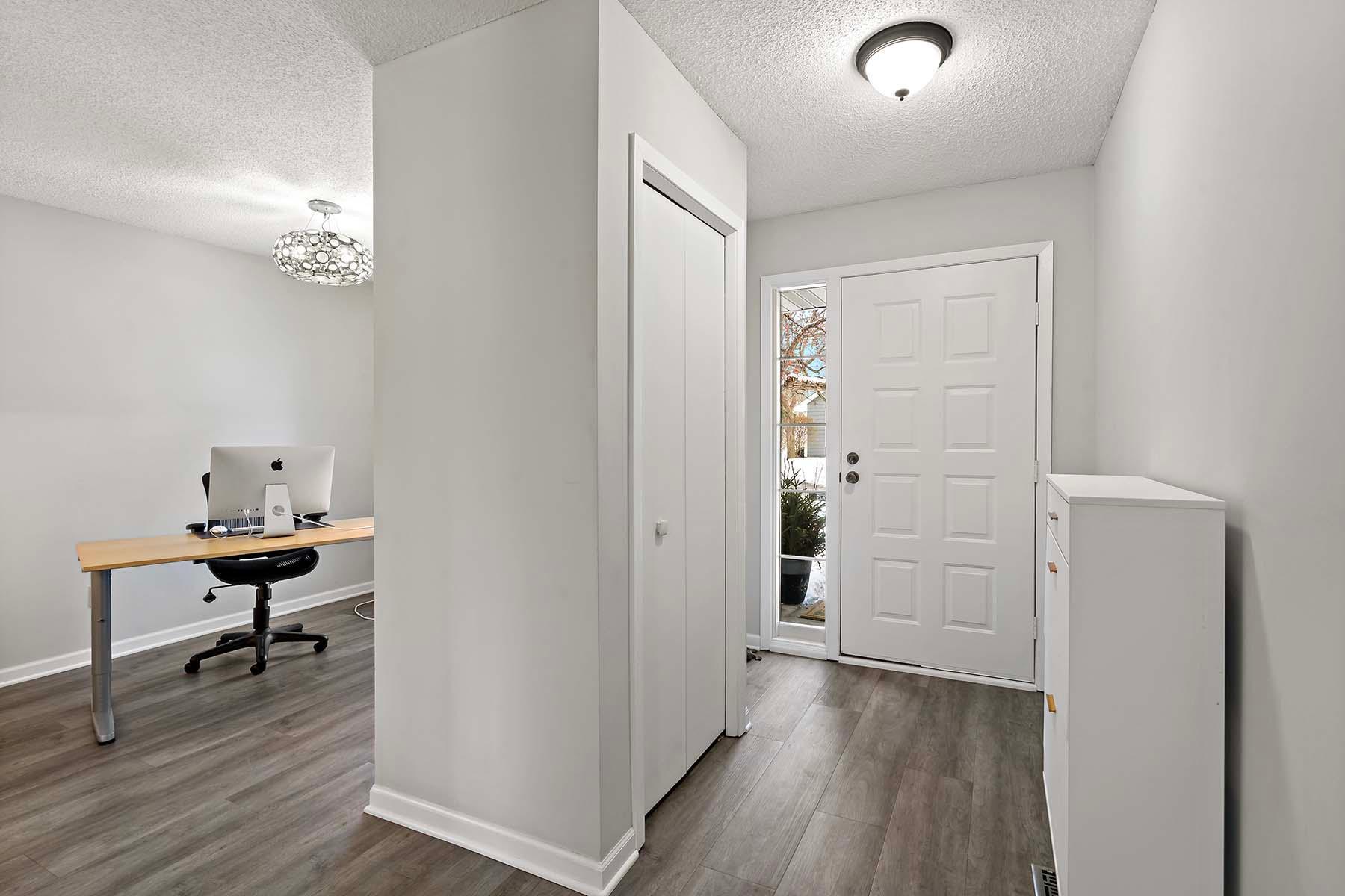 5228 Silver Maple Circle Hopkins, MN 55343 - Photo 6 of 38