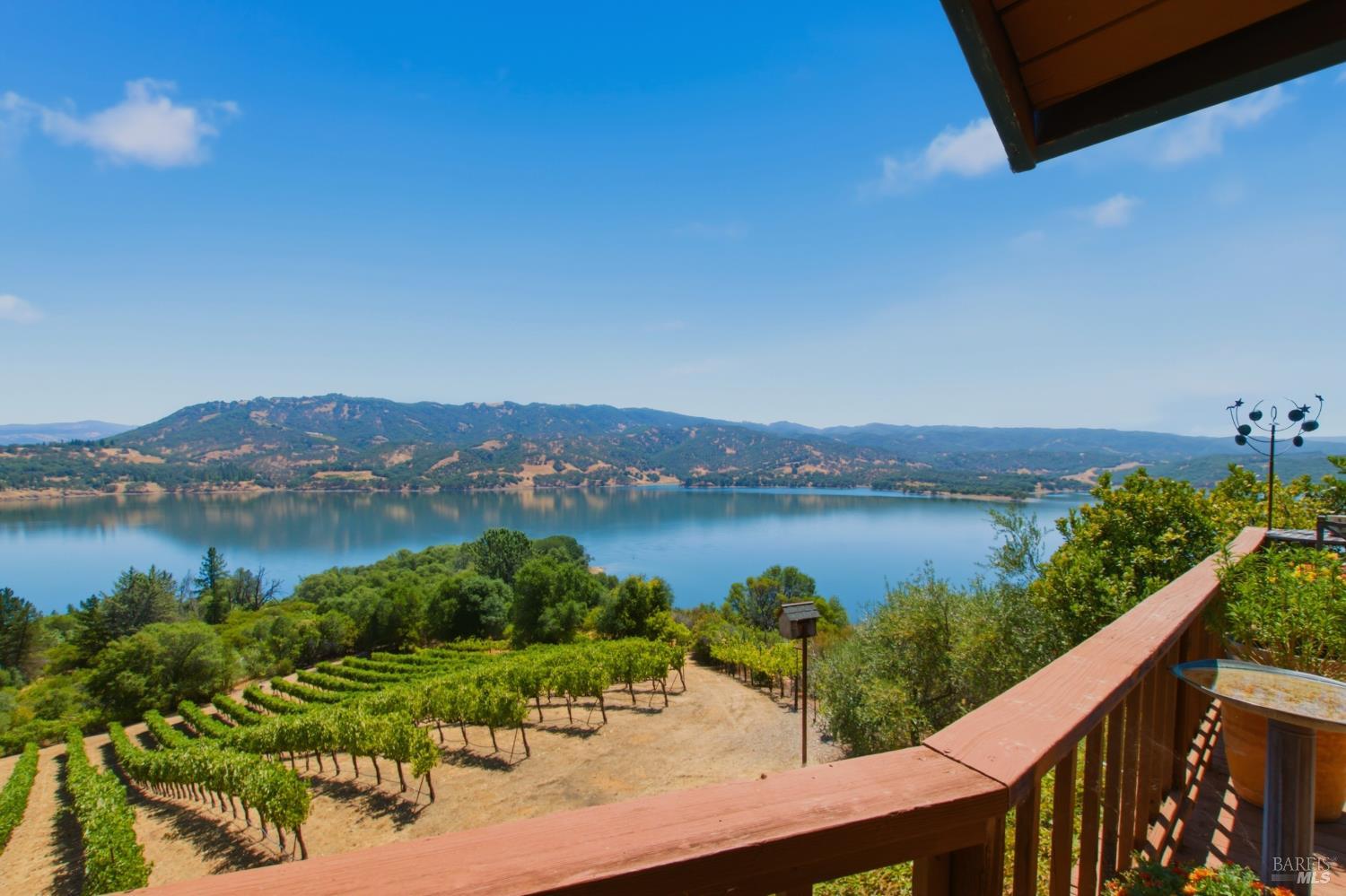 5301 Lake Ridge Road Ukiah, CA 95482 - Photo 13 of 59