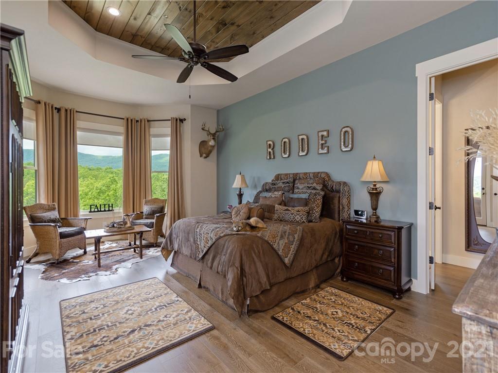 570 Parkway North Rd Mill Spring Mill Spring, NC 28756 - Photo 22 of 48 a living room with furniture