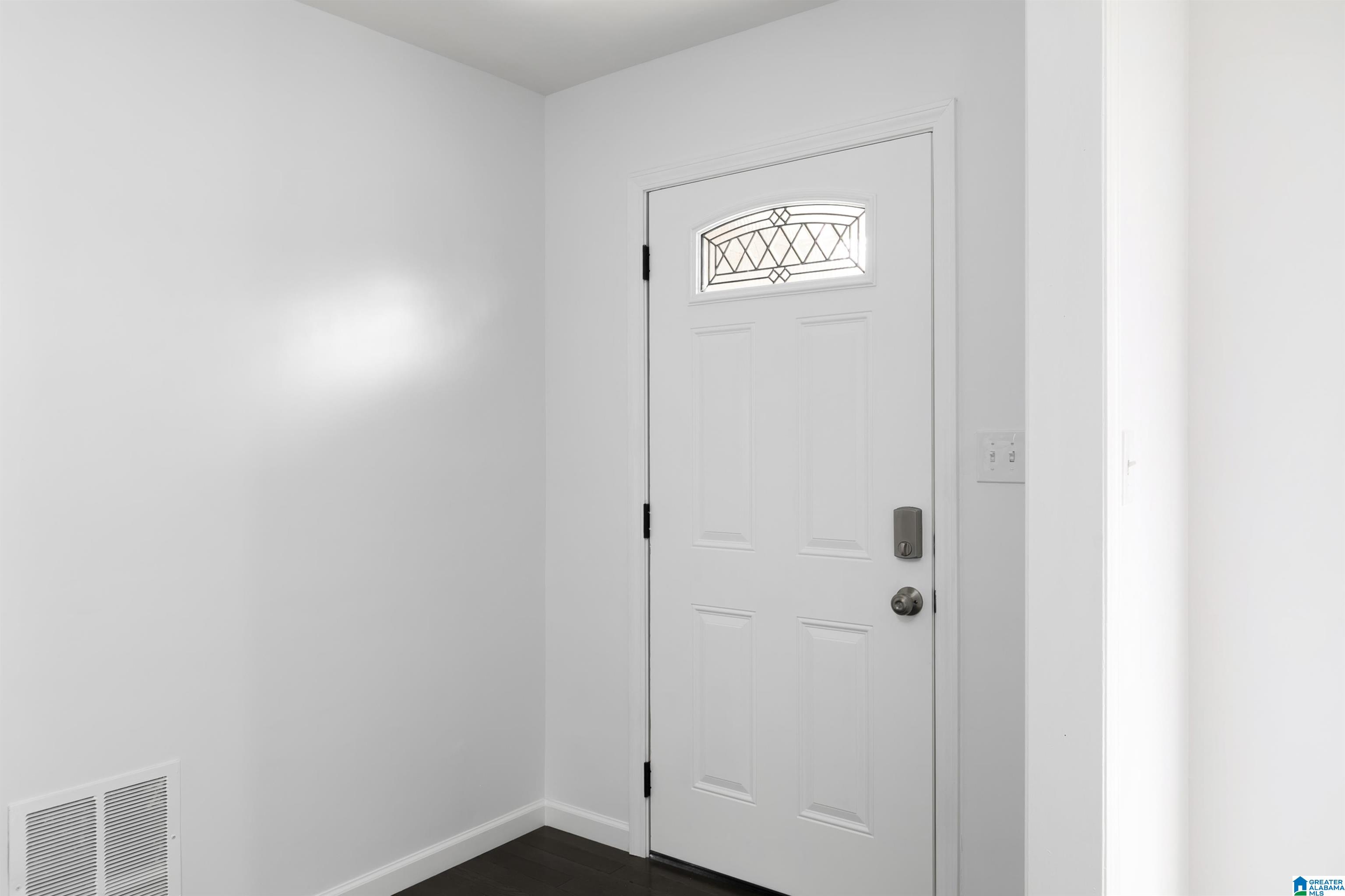 324 Fox Glen Road Northwest Birmingham, AL 35215 - Photo 13 of 29