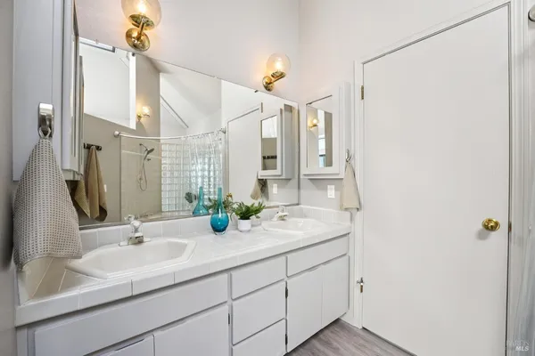 $1,845,000 | 141 Cypress Loop, Bodega Bay, CA 94923