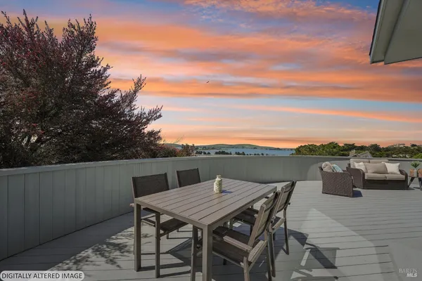 $1,845,000 | 141 Cypress Loop, Bodega Bay, CA 94923