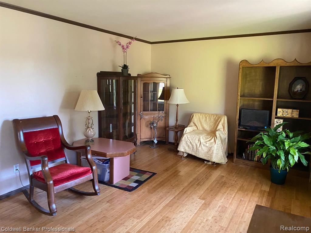10420 Barnes Road Durand, MI 48429 - Photo 3 of 27