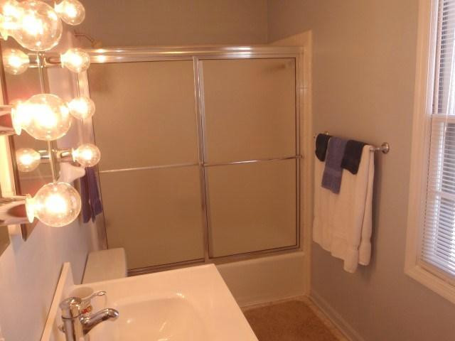 3458 Snaffle Road Lexington, KY 40513 - Photo 17 of 32 Master Bath with additional vanity.