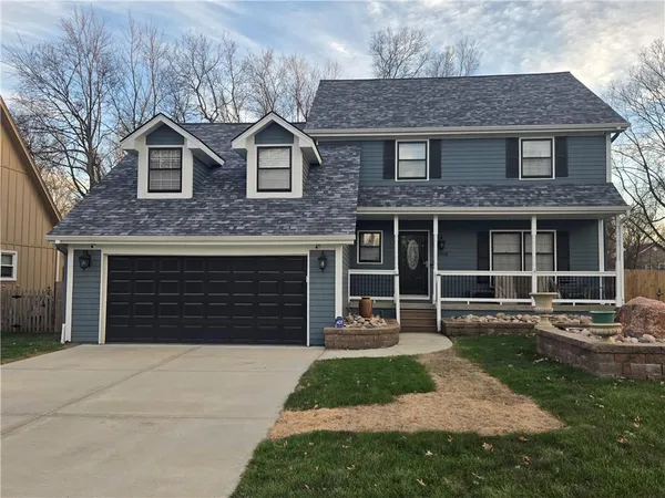 $360,000 | 1305 Southeast 6th Street, Lee's Summit, MO 64063