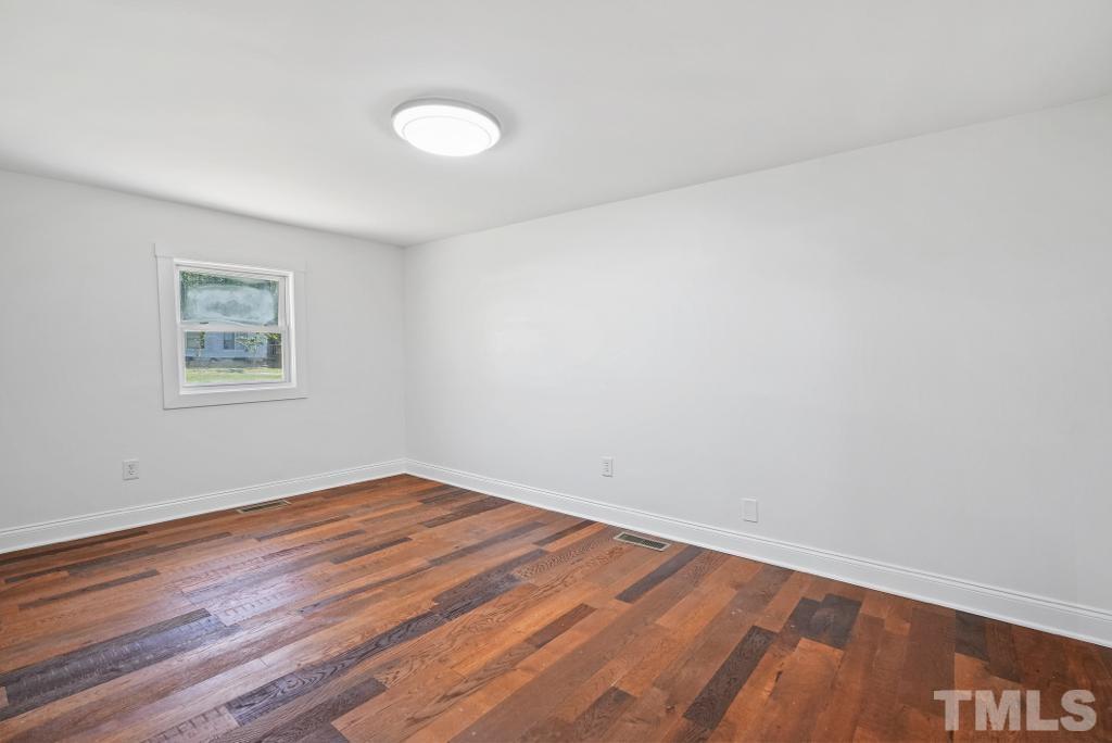 5209 Durham Road Raleigh, NC 27613 - Photo 14 of 20