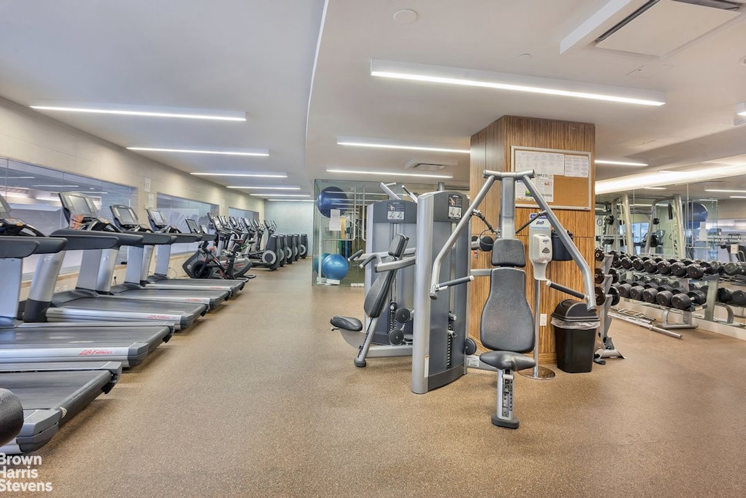 70 Little West Street, Unit 16A Manhattan, NY 10004 - Photo 23 of 33