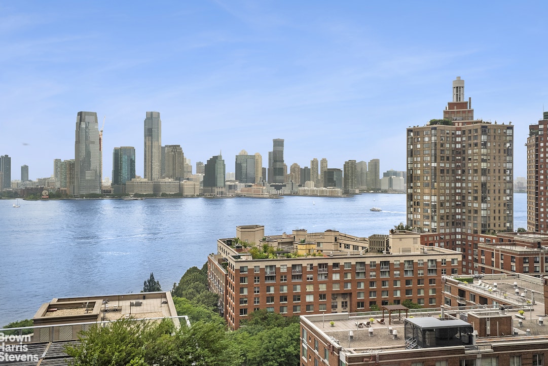 70 Little West Street, Unit 16A Manhattan, NY 10004 - Photo 3 of 33