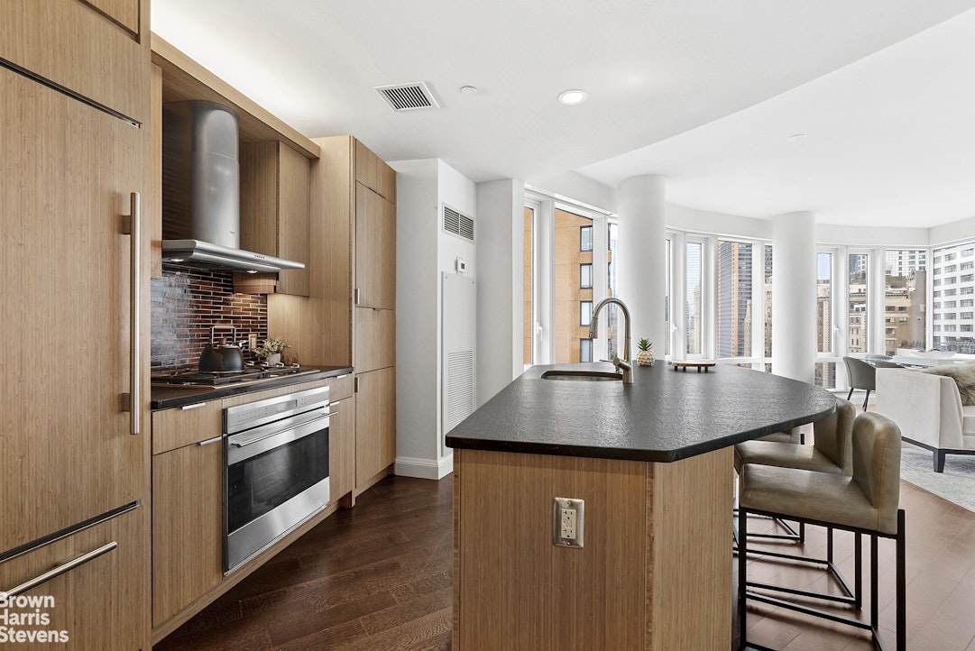 70 Little West Street, Unit 16A Manhattan, NY 10004 - Photo 6 of 33