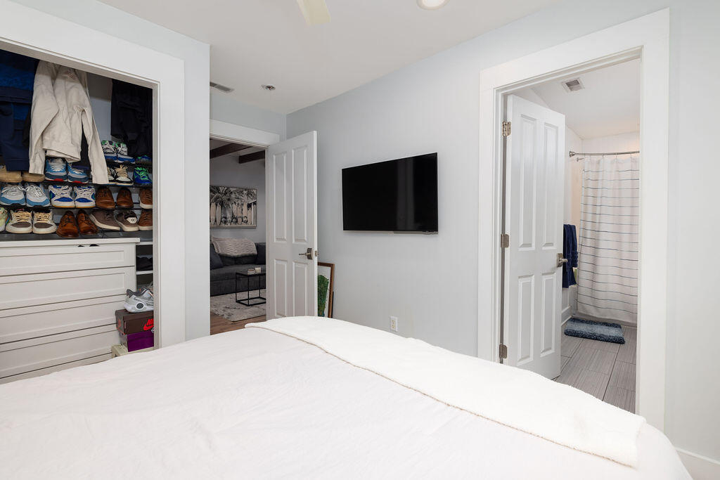 381 Sumter Street Charleston, SC 29403 - Photo 17 of 29 413A1053-Edit