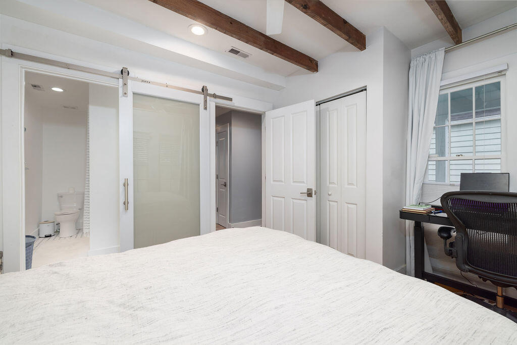 381 Sumter Street Charleston, SC 29403 - Photo 19 of 29 413A1068-Edit