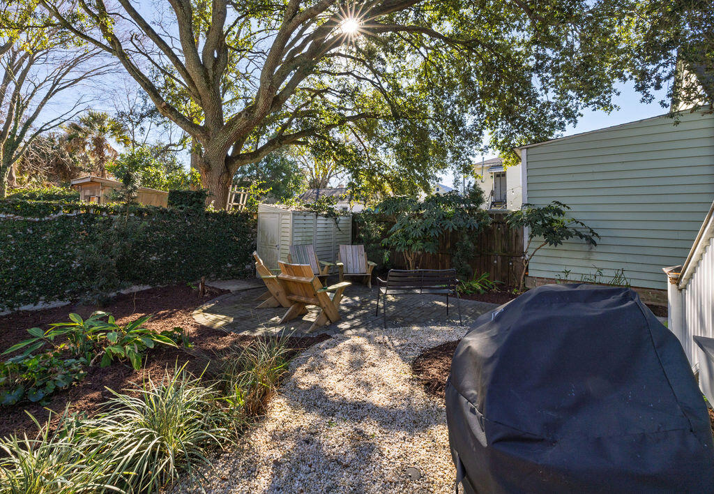 381 Sumter Street Charleston, SC 29403 - Photo 27 of 29 413A3100