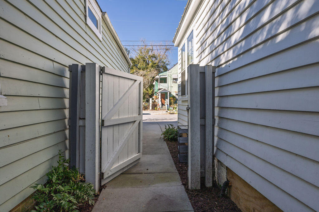 381 Sumter Street Charleston, SC 29403 - Photo 29 of 29 413A3091