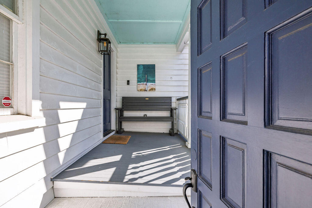 381 Sumter Street Charleston, SC 29403 - Photo 5 of 29 413A3082