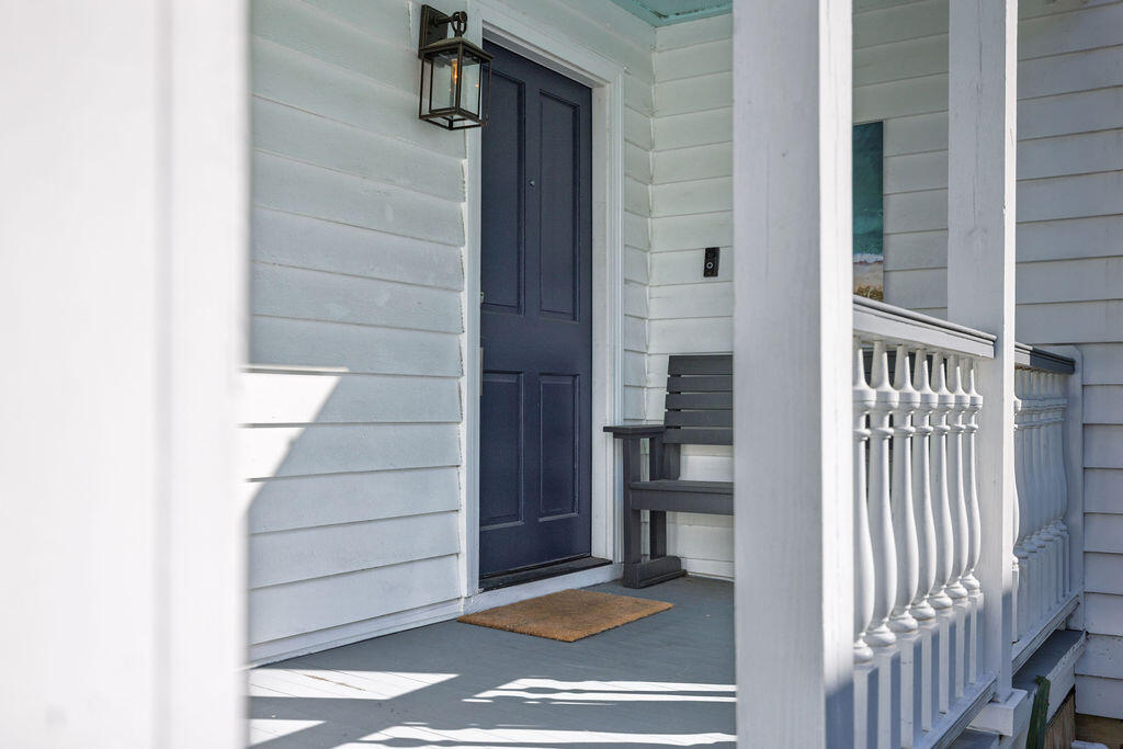 381 Sumter Street Charleston, SC 29403 - Photo 6 of 29 413A3142