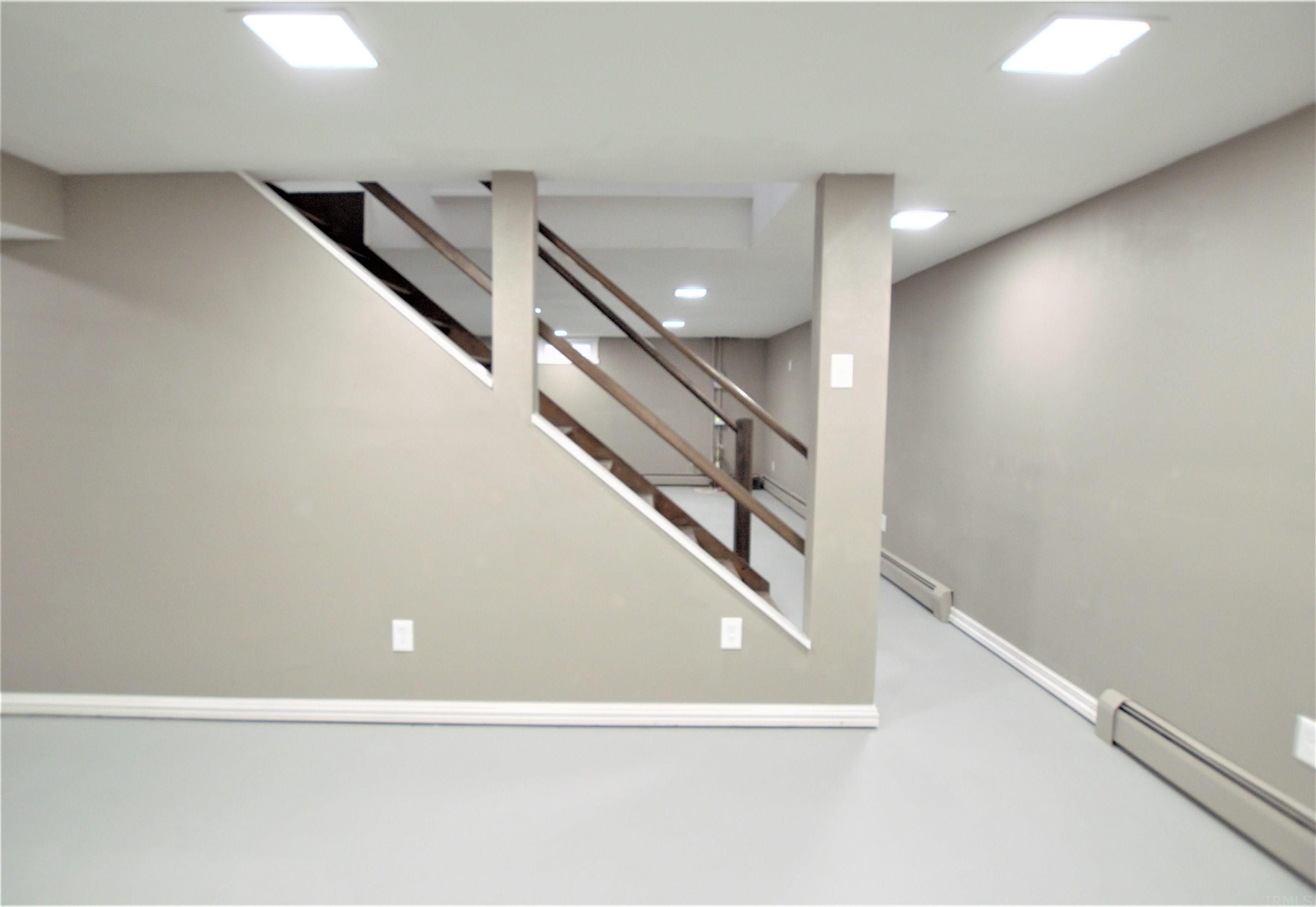 355 East Walnut Street Waterloo, IN 46793 - Photo 31 of 36 Gallery Image 31