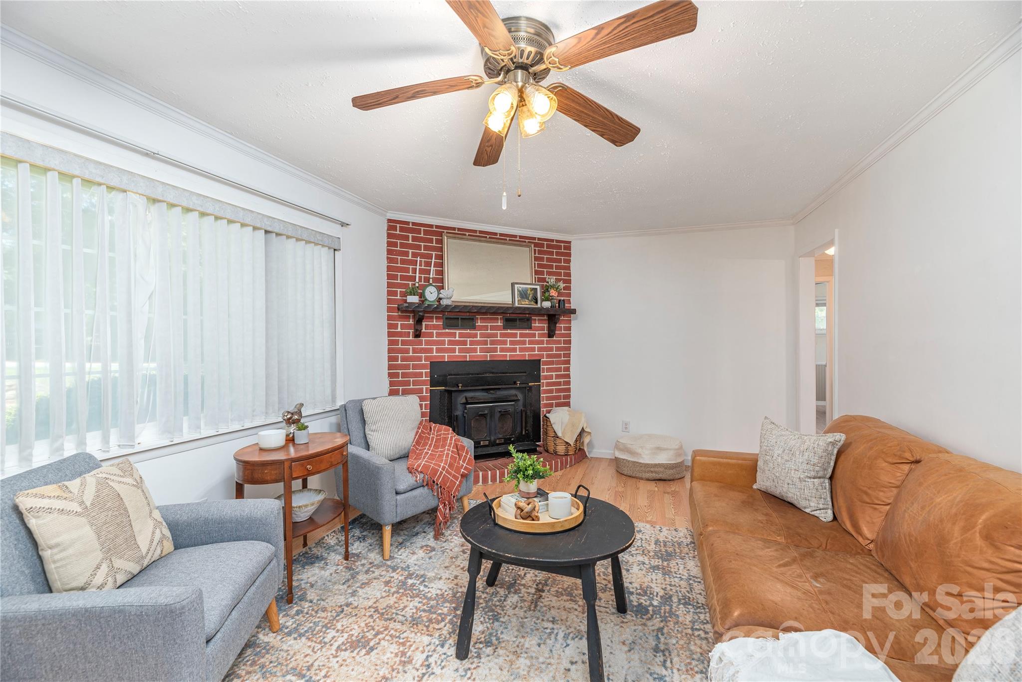 881 Mulberry Street Clyde, NC 28721 - Photo 5 of 29
